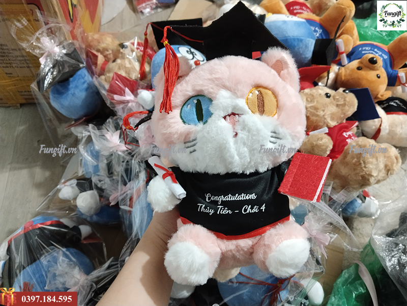 Mẫu thú bông in tên làm quà tặng