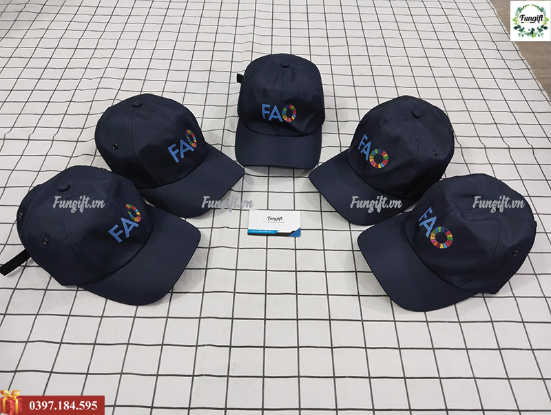 Nhận in logo lên mũ lưỡi trai
