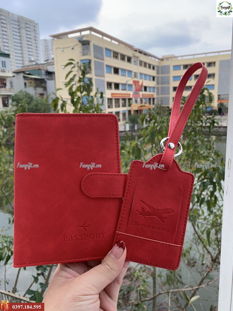 Tag da và vỏ bọc hộ chiếu in logo