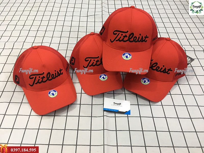 Các mẫu in logo lên mũ lưỡi trai