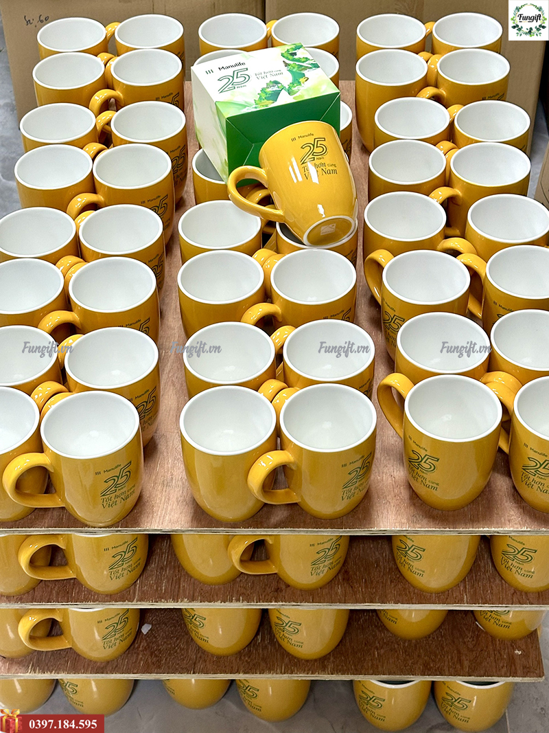Cốc sứ in hình theo yêu cầu Hà Nội
