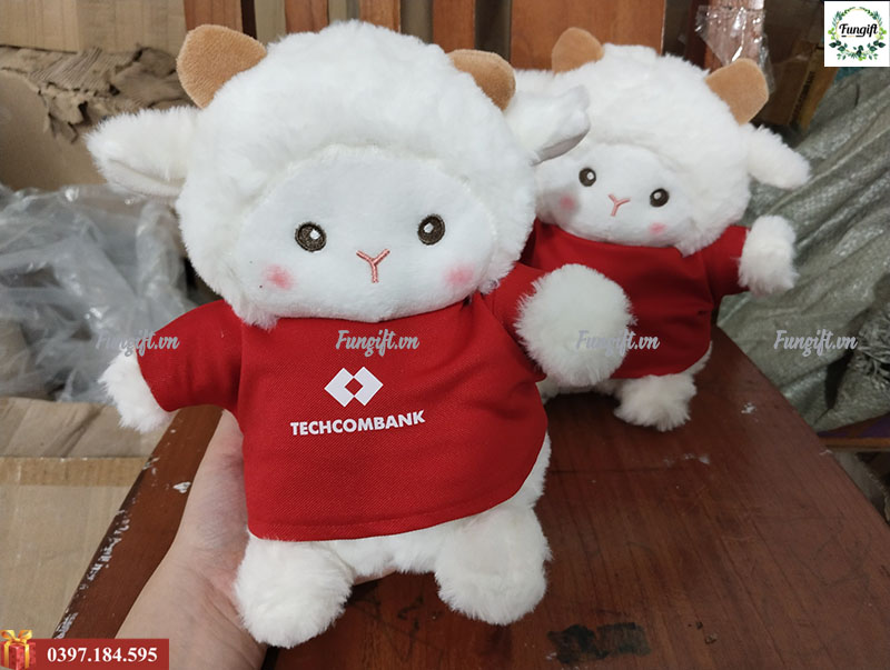 Quà tặng khách hàng cừu bông n logo