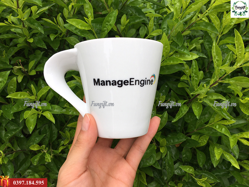 Ly sứ Bát Tràng in logo tặng khách hàng