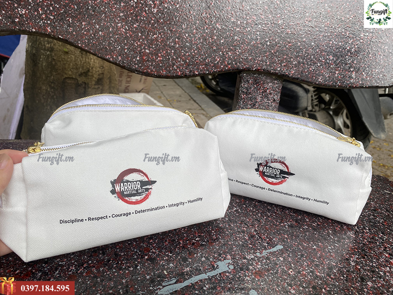 Sản xuất túi đựng bút in logo