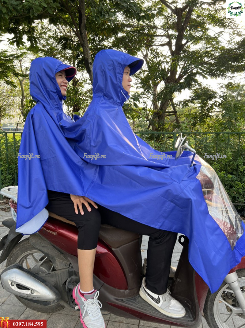 In áo mưa quà tặng