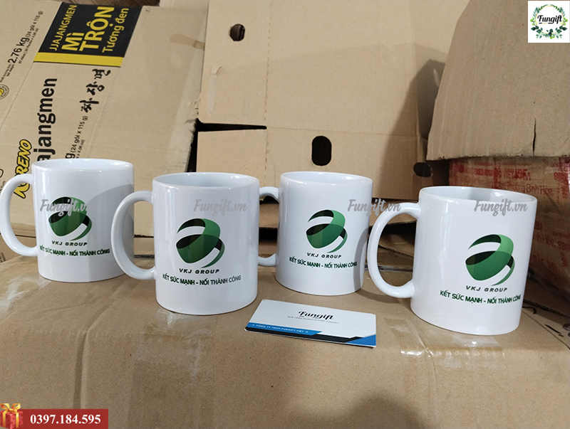 Bộ cốc giữ nhiệt khắc và cốc sứ in logo cho VKJ Group