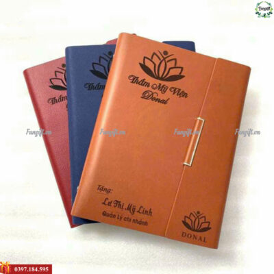 Sản xuất sổ da khắc tên tại xưởng