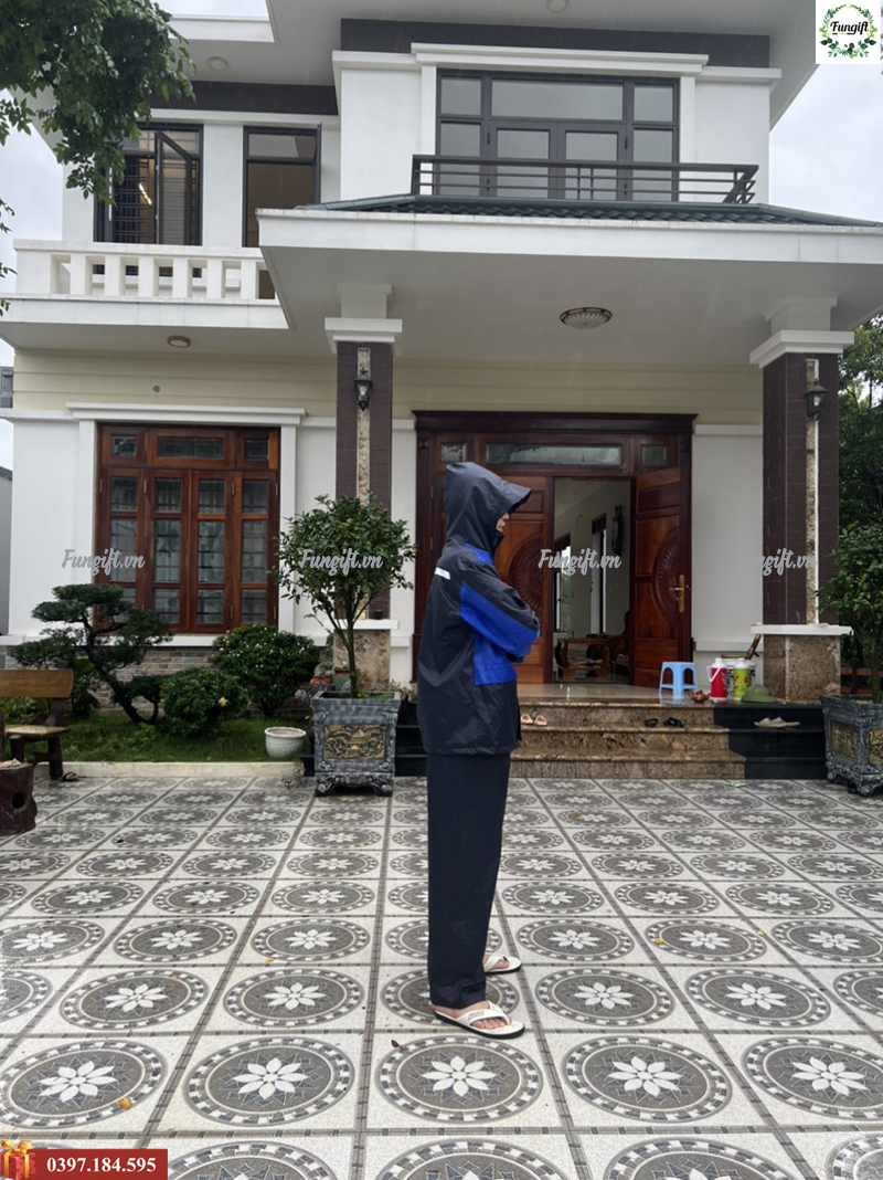 Xưởng áo mưa chuyên in logo