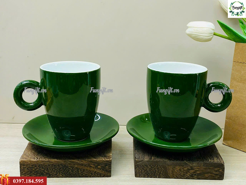 Ly latte sứ xanh lá
