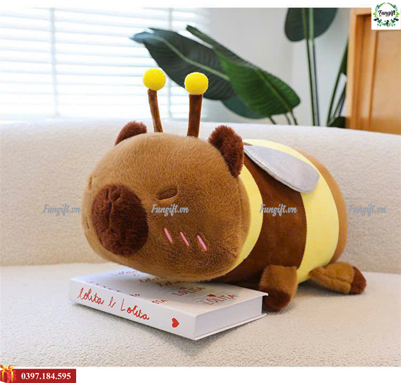 Capybara thân ong vàng may in quà tặng