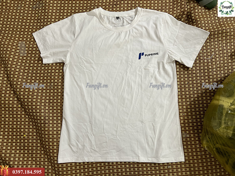 Mẫu áo thun trắng in logo theo yêu cầu
