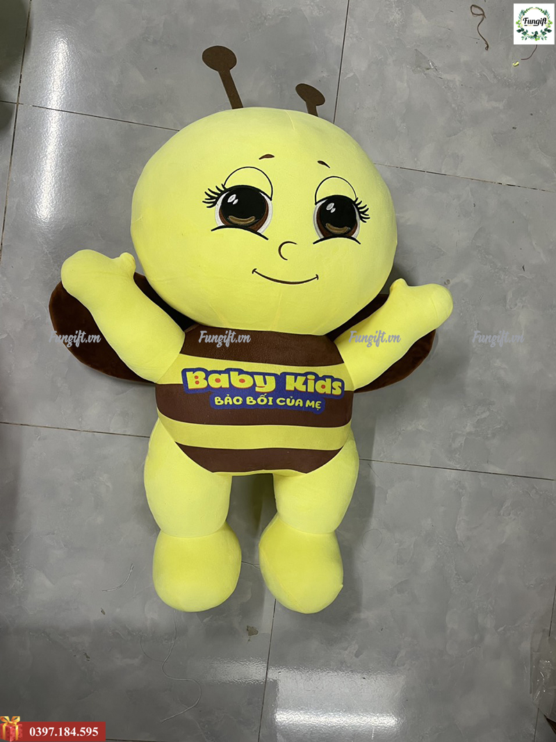 May theo yêu cầu ong in thêu tên