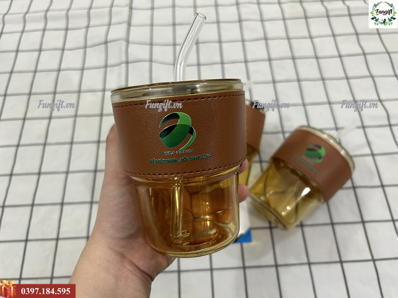 Quà tặng doanh nghiệp cốc thủy tinh in logo