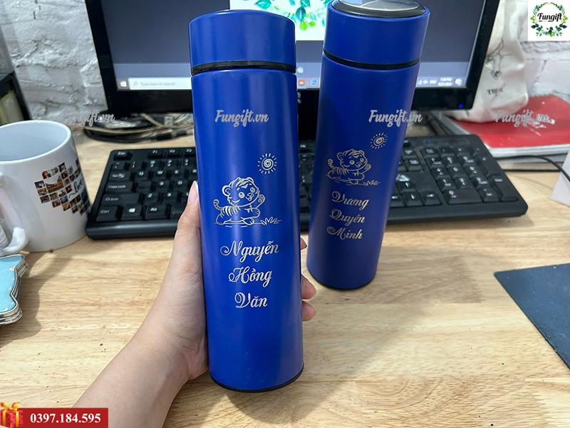 Bình giữ nhiệt khắc tên Hà Nội
