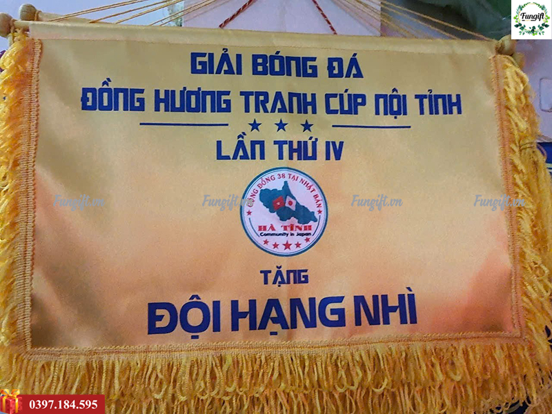Cờ lưu niệm thể thao