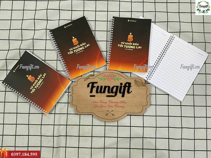 Sổ tay lò xo in logo hình ảnh theo yêu cầu