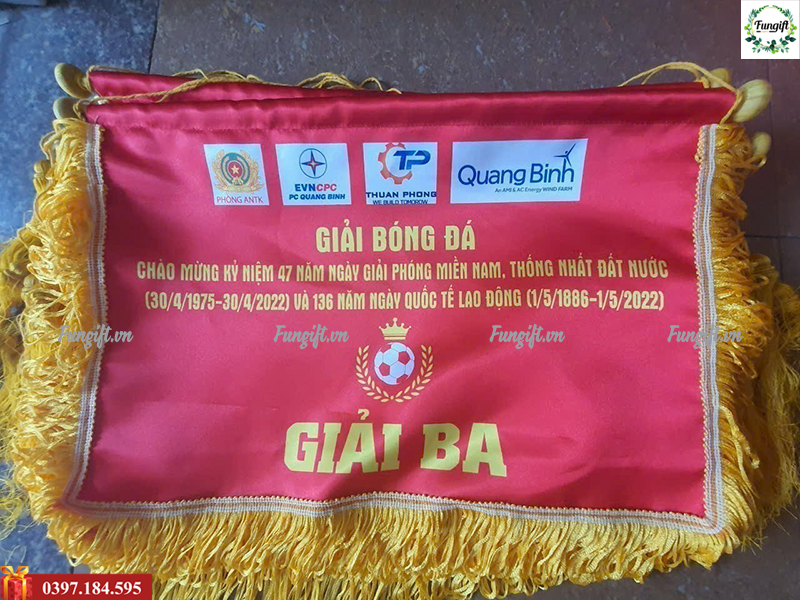 Xưởng in cờ lưu niệm giá rẻ