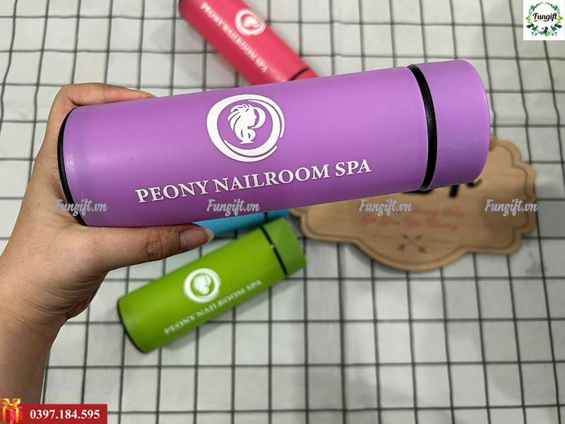 Nhận in bình nước theo yêu cầu