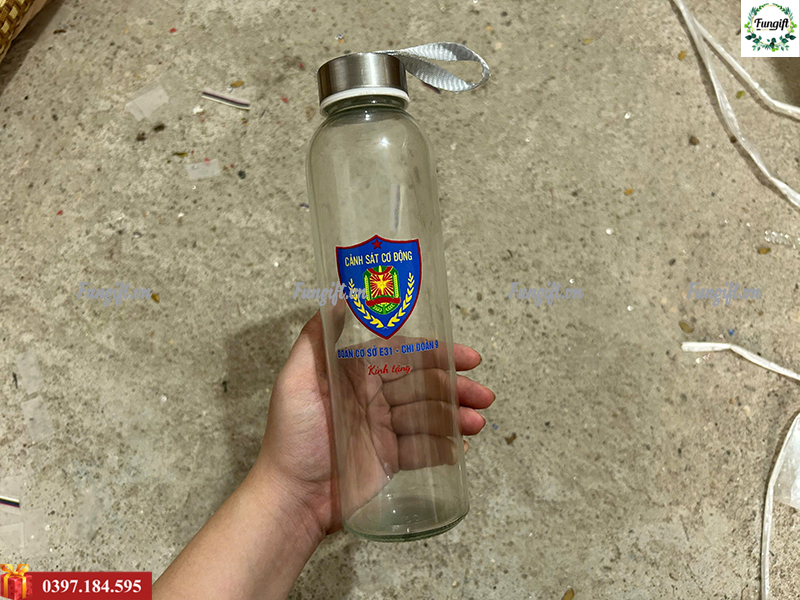 Bình nước in logo công ty
