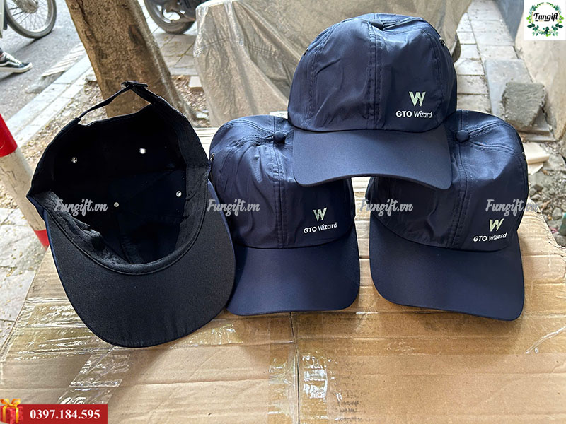 In mũ lưỡi trai du lịch