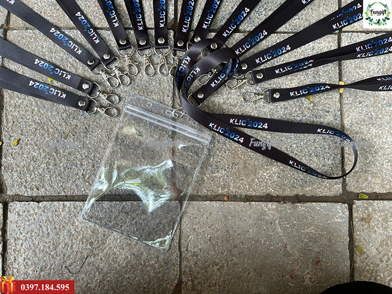 In dây đeo thẻ nhân viên