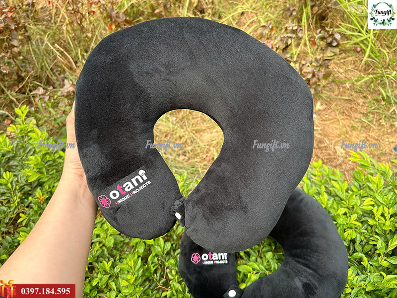 Gối kê cổ chữ U in logo theo yêu cầu giá rẻ Hà Nội