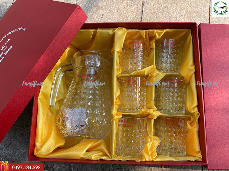 In cốc thuỷ tinh theo yêu cầu