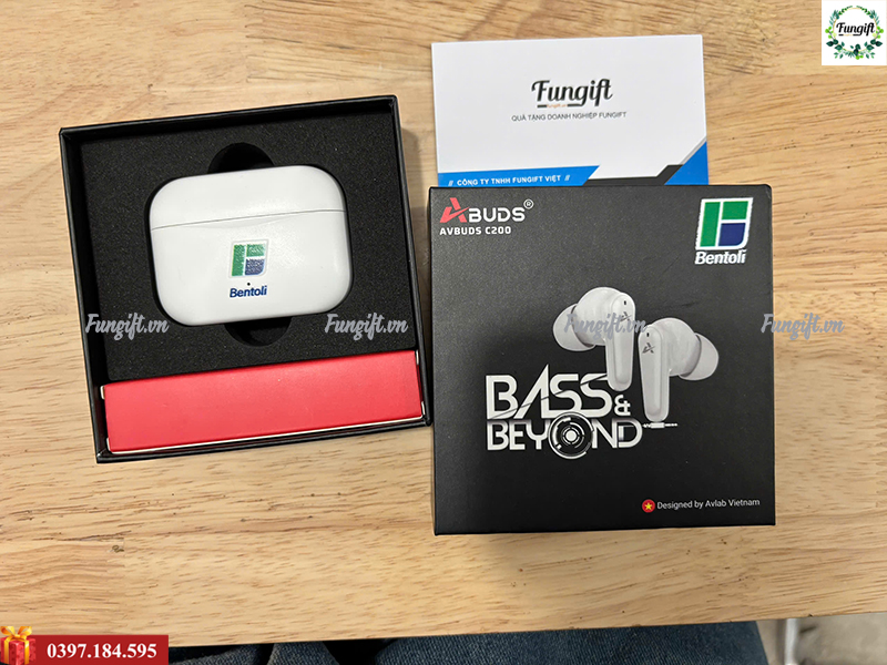 Bộ quà tặng tai nghe bluetooth in logo thương hiệu