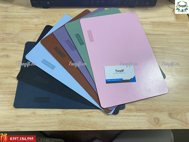 Miếng lót chuột bằng da in dập logo theo yêu cầu