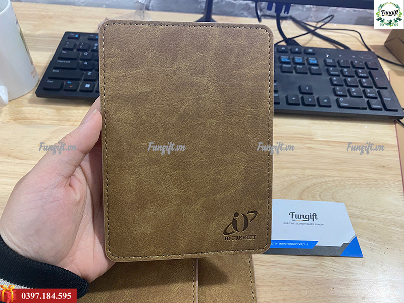 Ví hộ chiếu bằng da in logo