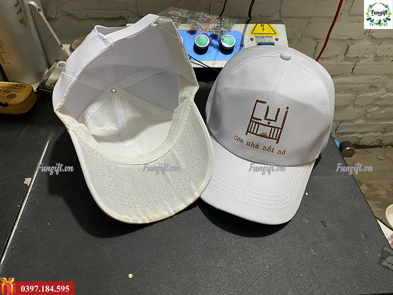 Đặt in mũ lưỡi trai số lượng lớn