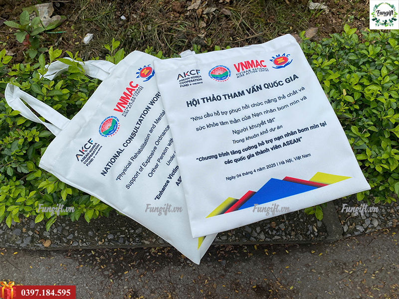 Nhận in túi tote vải số lượng ít