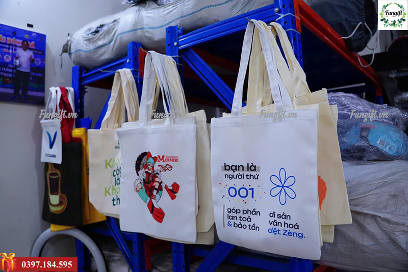 Túi tote vải canvas may giá rẻ