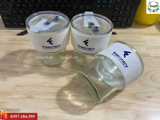 Cốc thuỷ tinh 450ml bọc da cao cấp kèm nắp đậy in logo theo yêu cầu