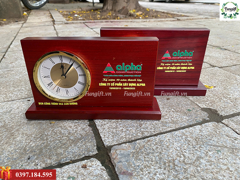 Đồng hồ để bàn kashi gỗ ngang in theo yêu cầu