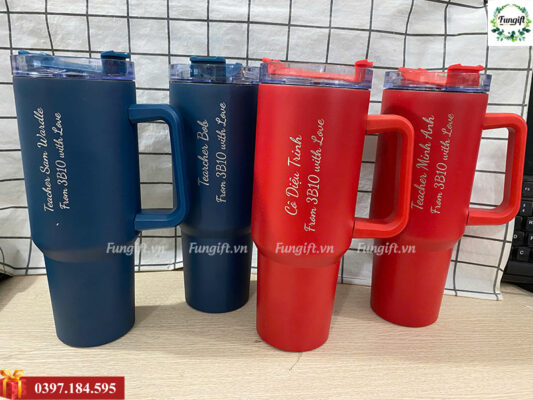 Khắc tên lên ly giữ nhiệt