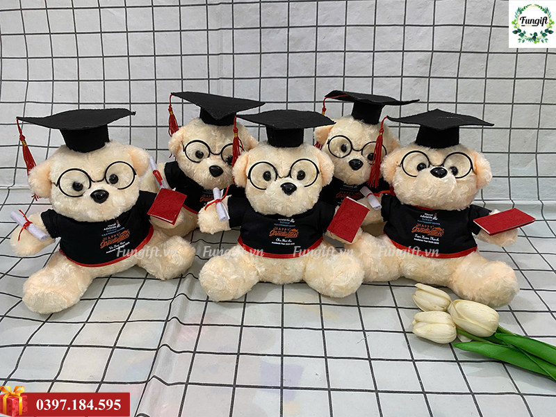 Gấu bông tốt nghiệp in logo