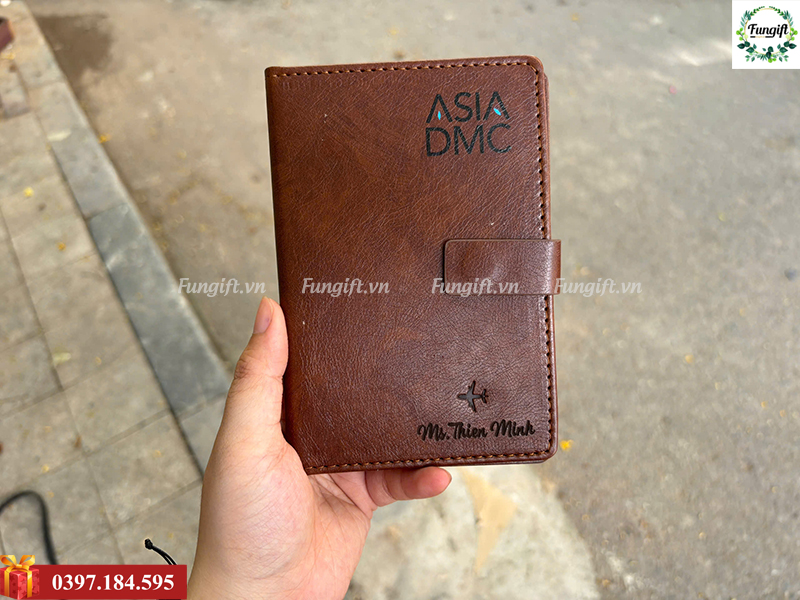 Ví đựng passport in logo