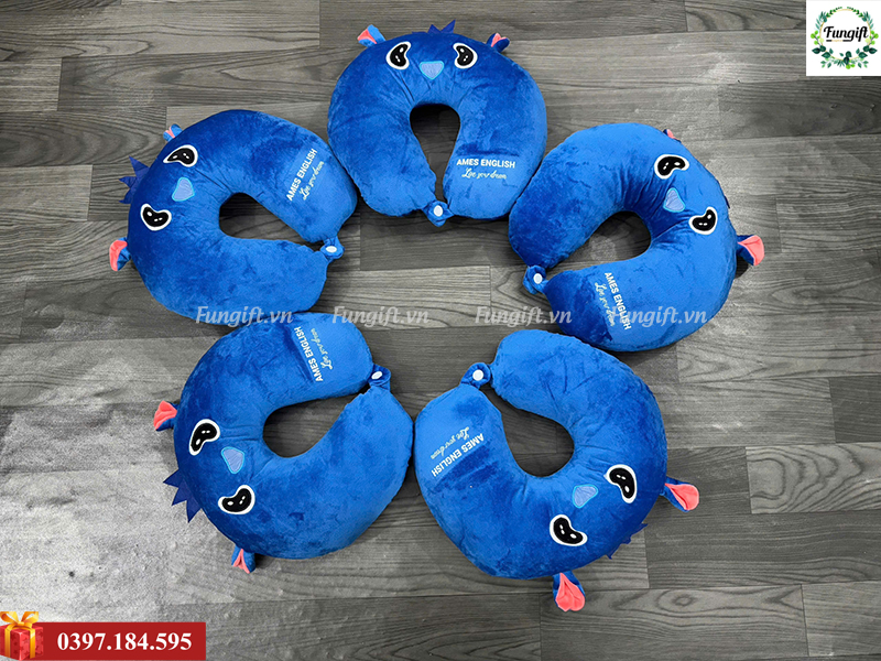Xưởng sản xuất gối chữ U in logo theo yêu cầu