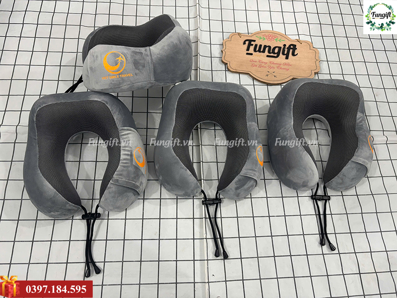 Gối chữ U quà tặng doanh nghiệp in logo theo yêu cầu