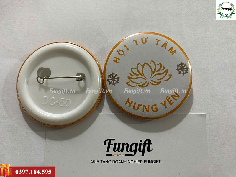 In huy hiệu cài áo số lượng ít giá rẻ theo yêu cầu tại Hà Nội