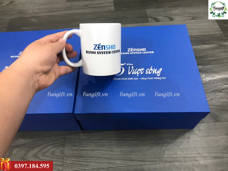 Xưởng in logo lên cốc sứ theo yêu cầu