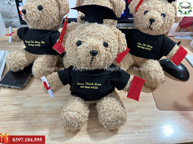 Mẫu gấu tốt nghiệp in theo yêu cầu