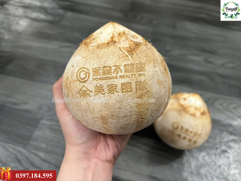 Khắc dừa làm quà tặng