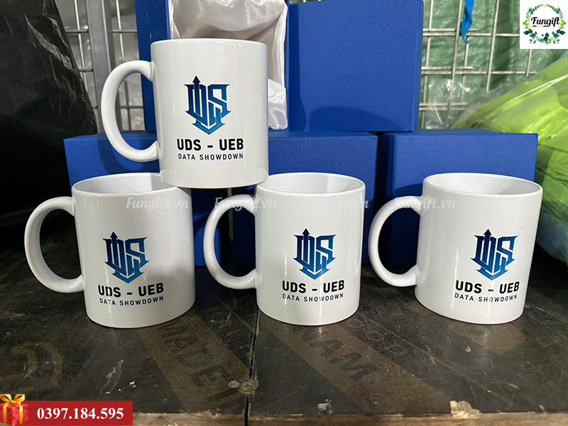 Ly sứ in logo số lượng ít