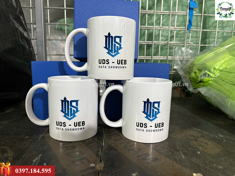 Ly sứ quà tặng in logo theo yêu cầu