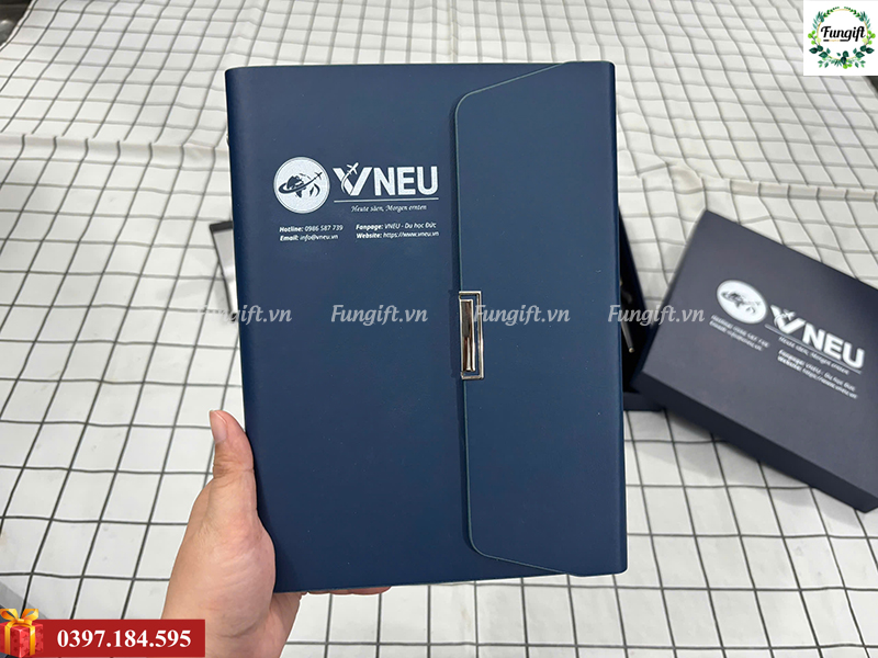 In logo công ty lên sổ bút