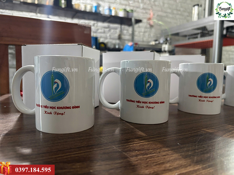 Cốc sứ in logo sự kiện trường học