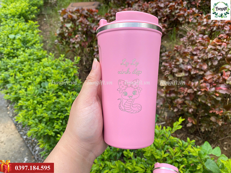 Khắc tên trên ly giữ nhiệt