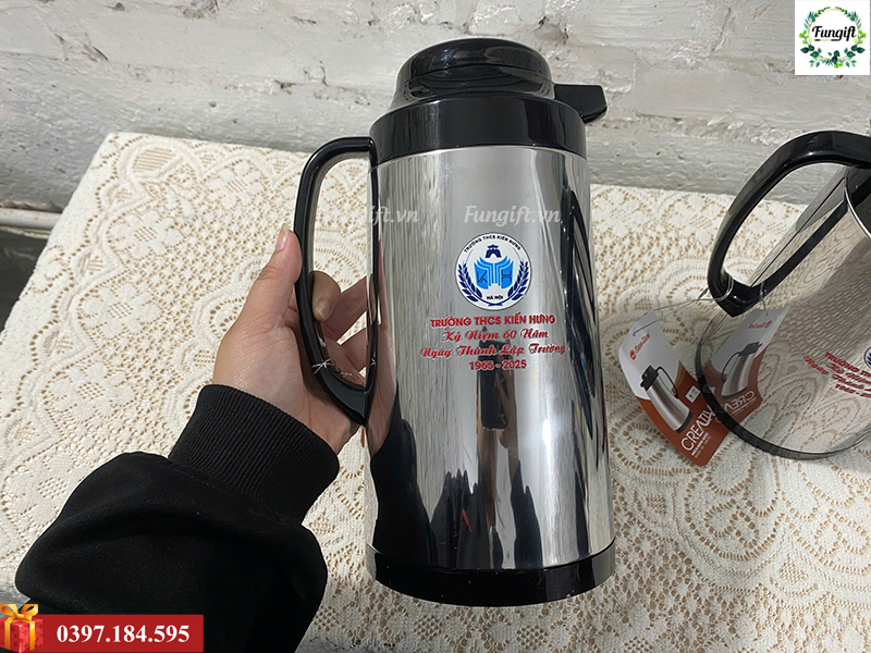 Phích nước in logo làm quà tặng doanh nghiệp